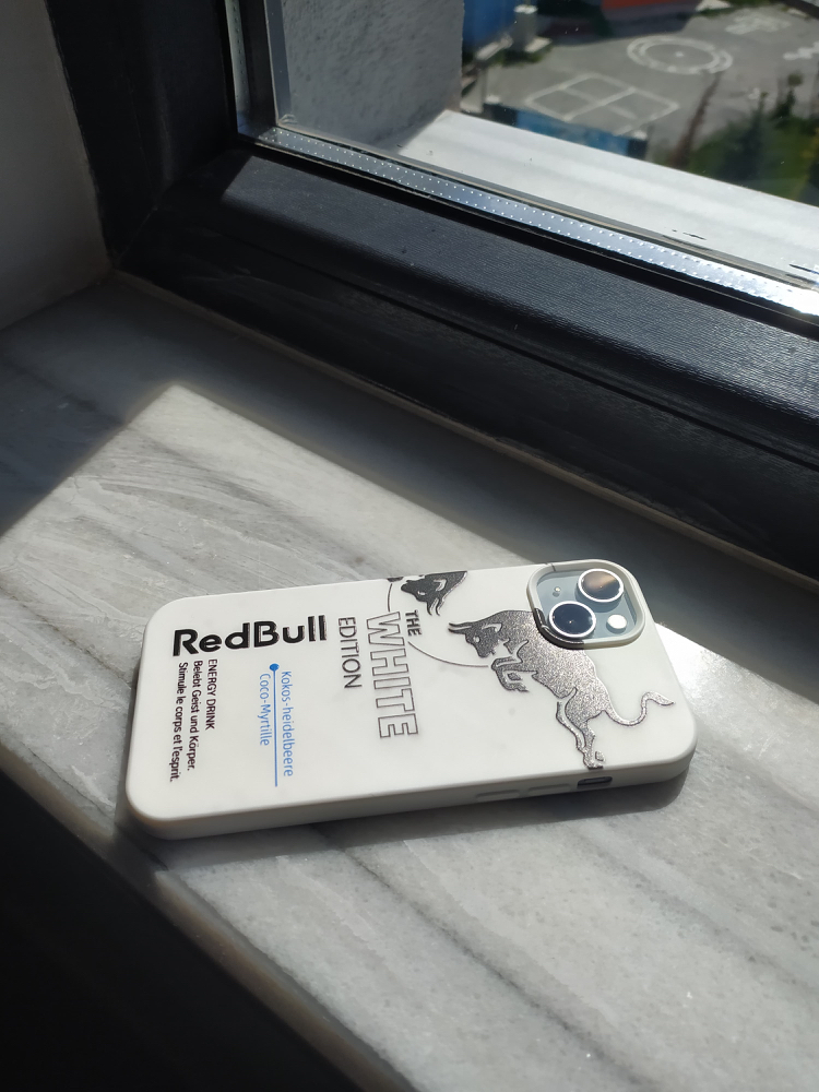 iPhone Kılıf Red Bull Special Edition - Lansman Serisi Renkli Tasarım
