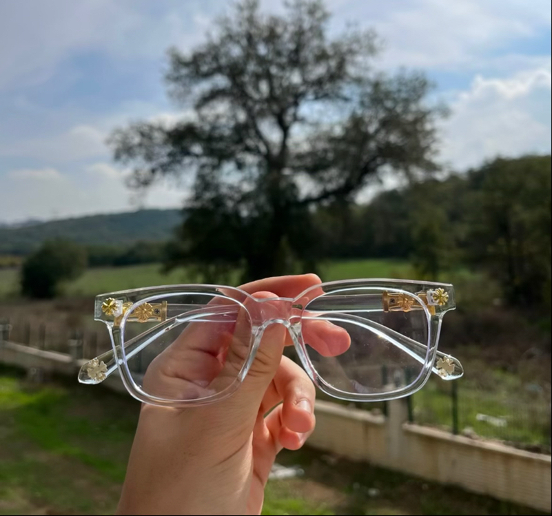 Şeffaf gold chrome hearts