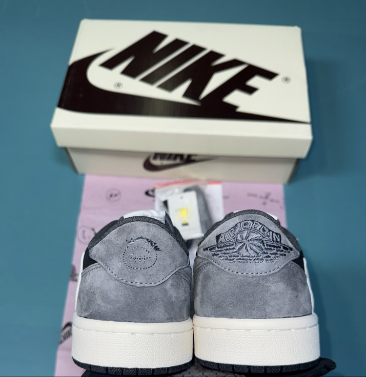 Jordan Low Travis Gri