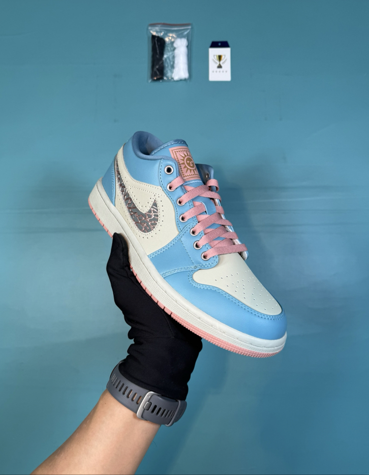 Jordan Low Mavi Pembe