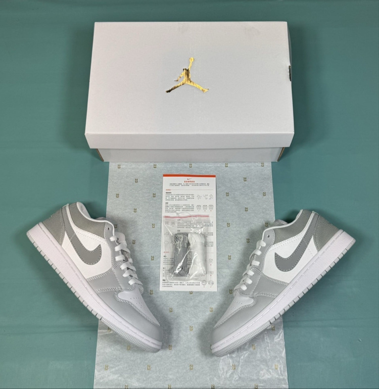 Jordan Low Wolf Grey
