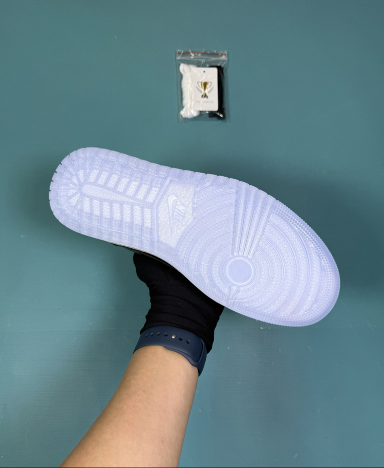 Jordan Low Space Jam