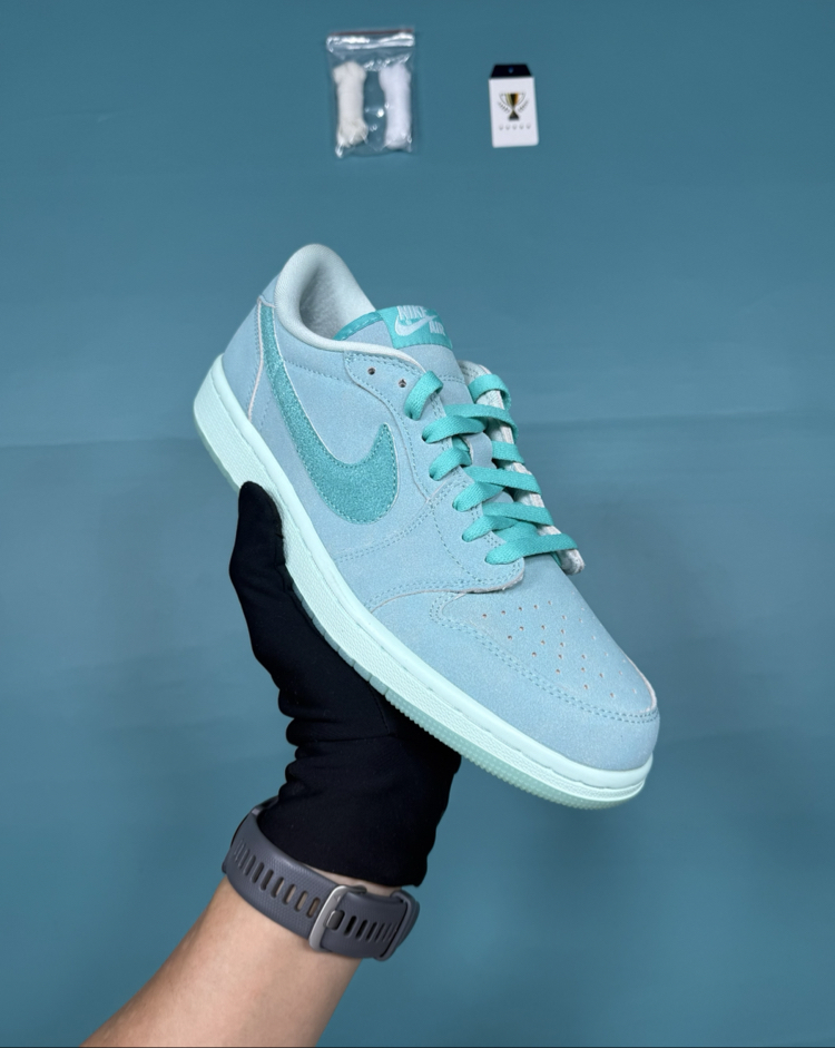 Jordan Low Mint