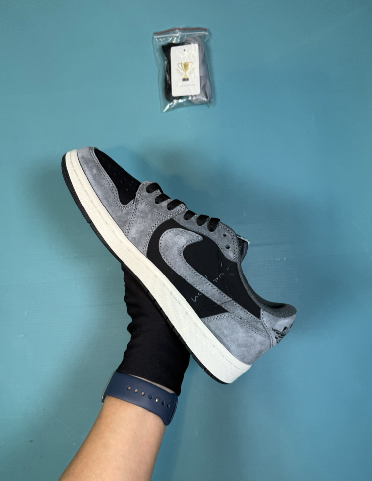 Jordan Low Travis Gri