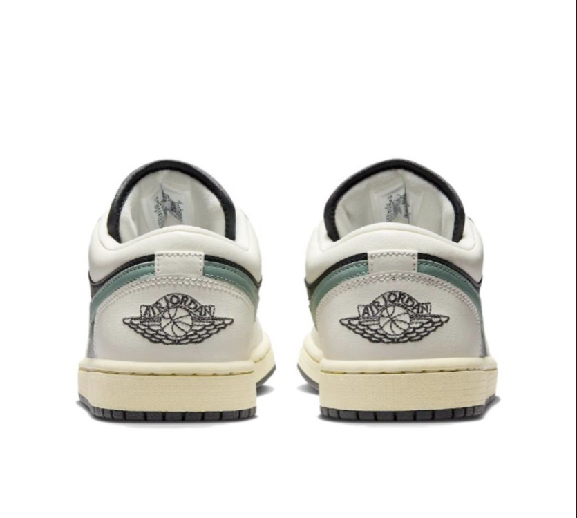 Jordan Low Hook 5