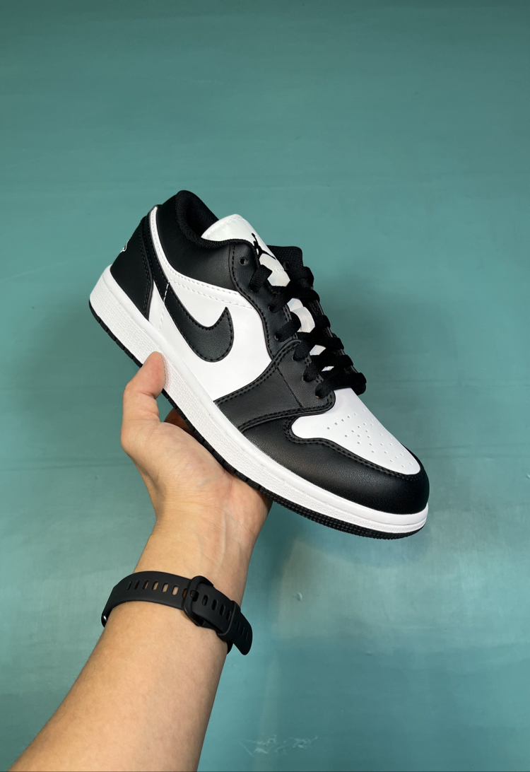 Jordan Low Black White
