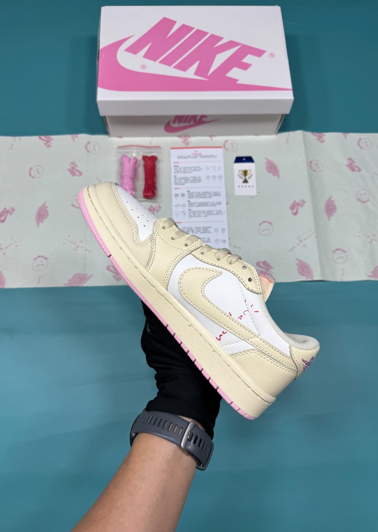 Jordan Low Açık Pembe