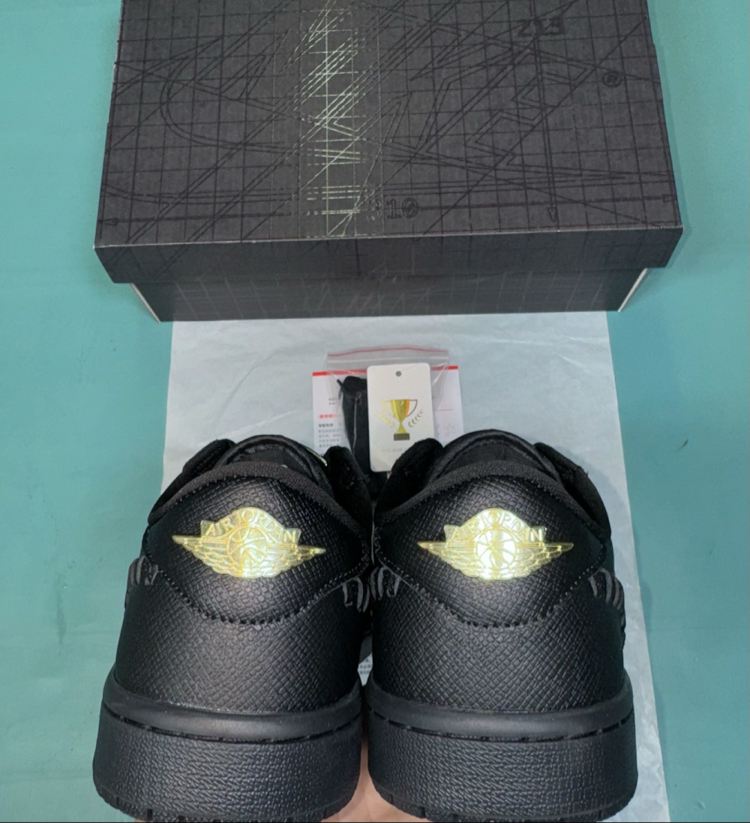 Jordan Low Black Gold