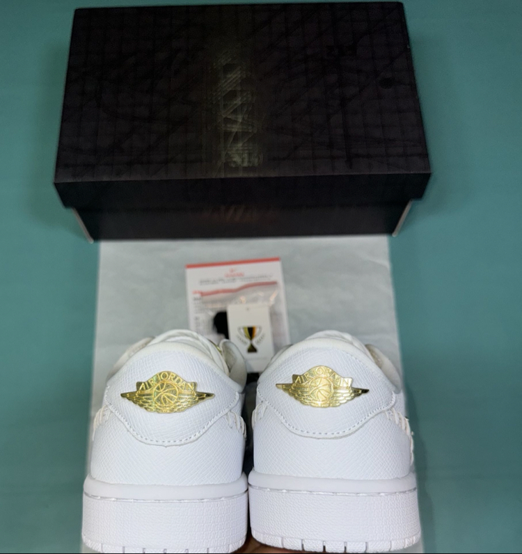 Jordan Low Platinum