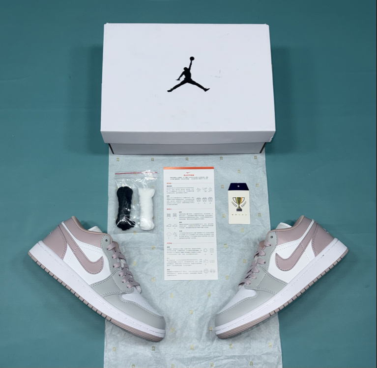 Jordan Low Pembe Beyaz