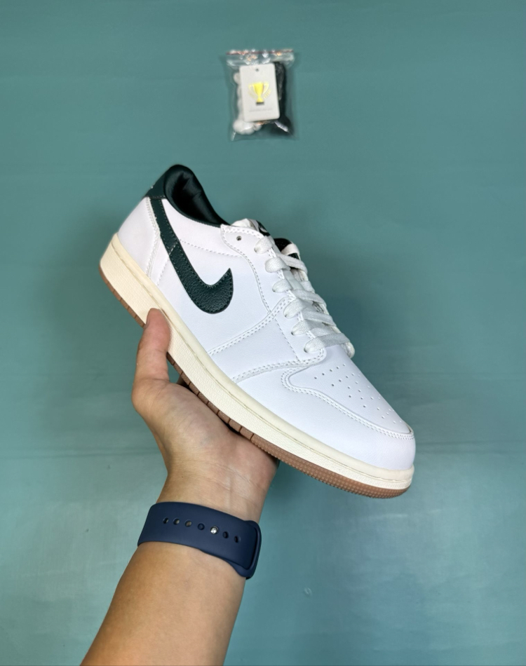 Jordan Low White Green