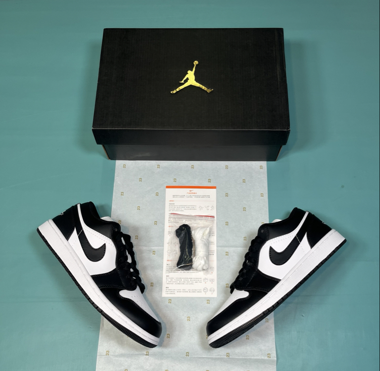 Jordan Low Black White