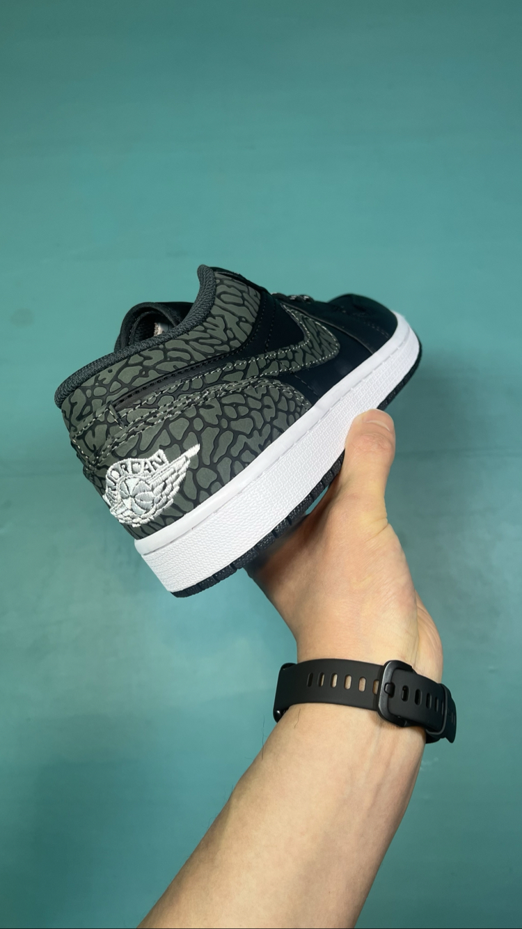 Jordan Low Black Knight
