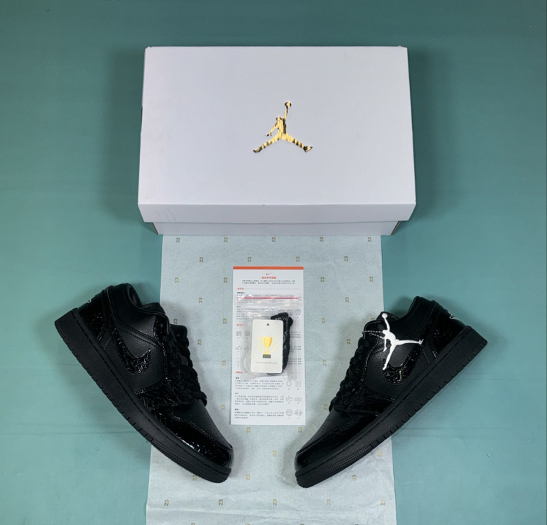 Jordan Low Black Spider