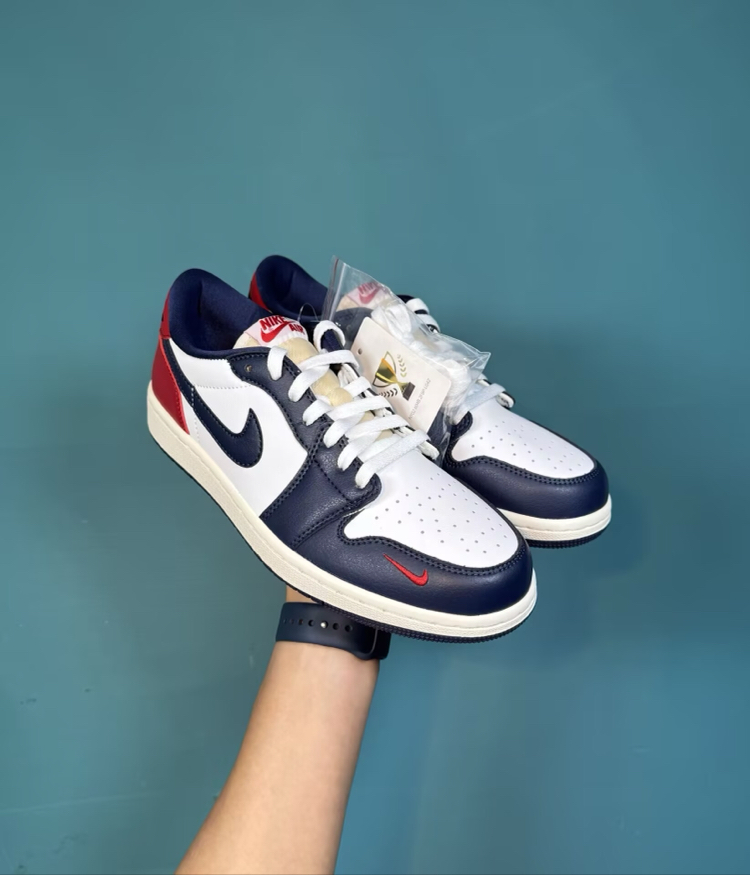 Jordan Low Howard