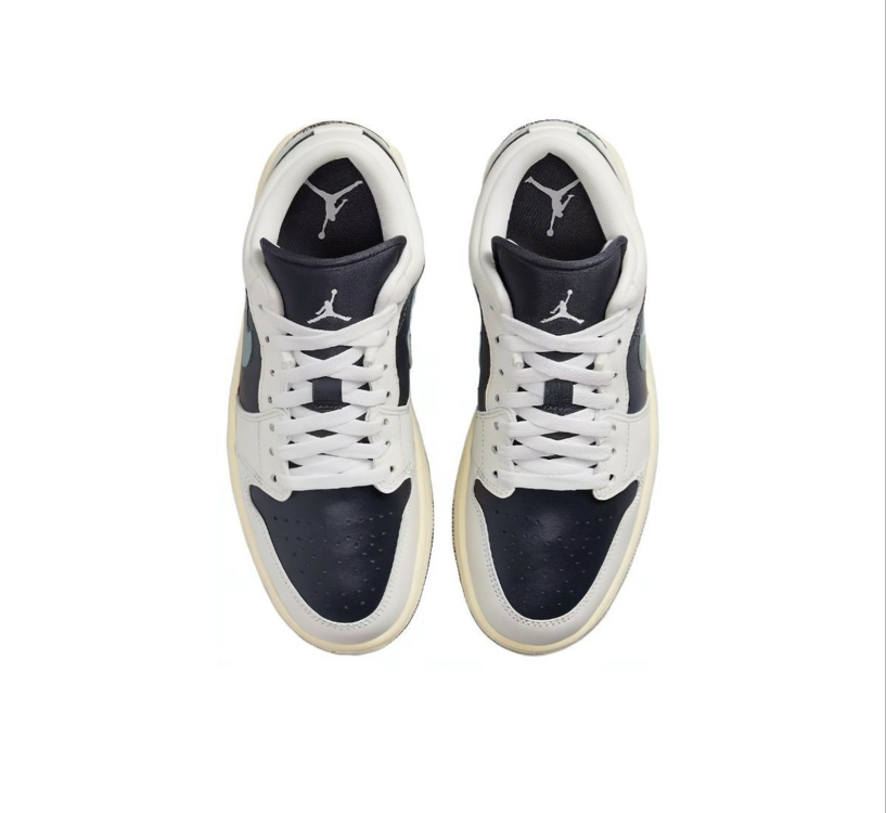 Jordan Low Hook 5