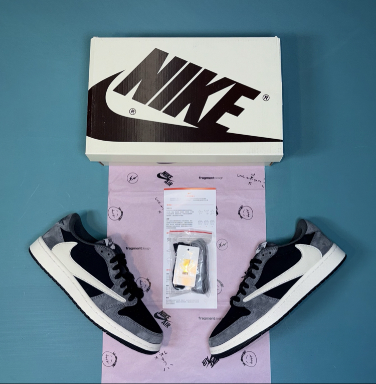 Jordan Low Travis Gri