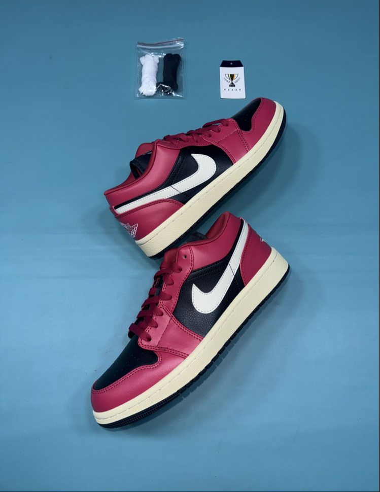 Jordan Low Krem Siyah