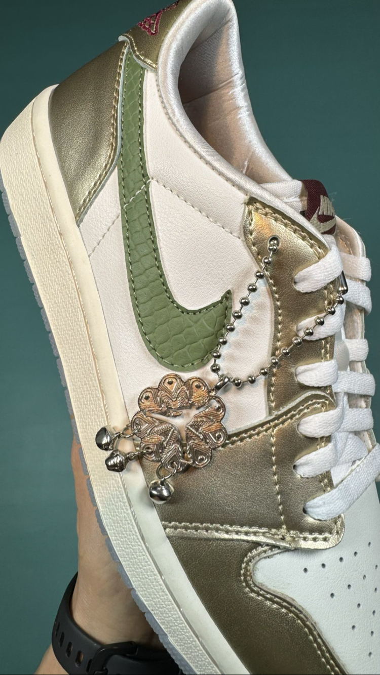 Jordan Low Gold Dragon