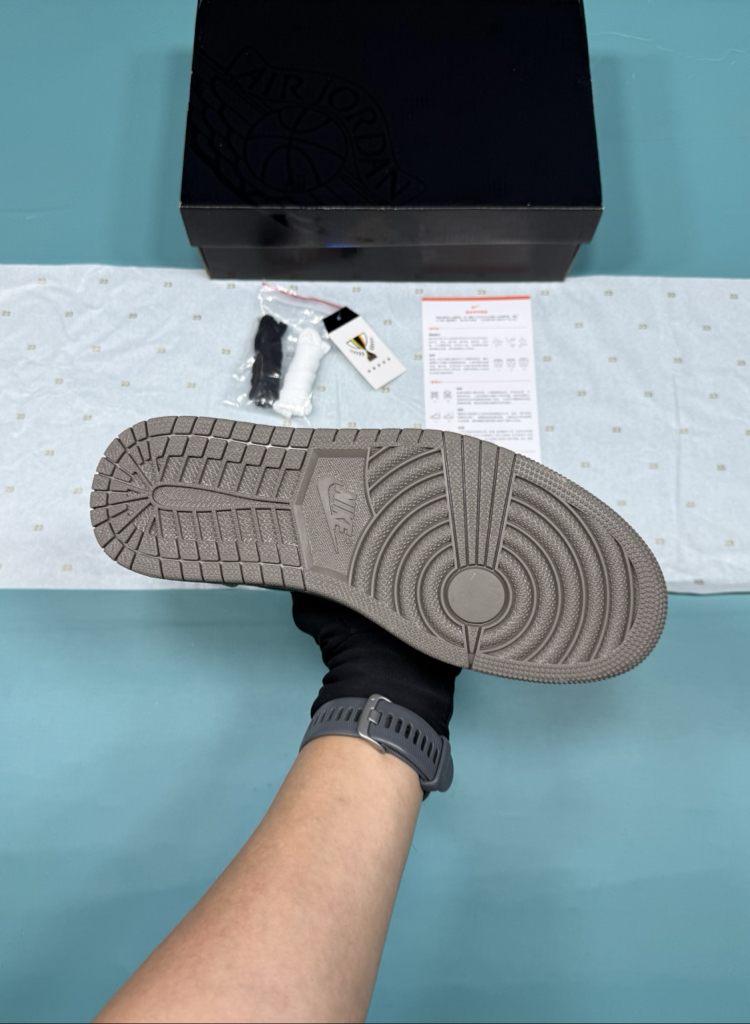 Jordan Low Zeytin Gri