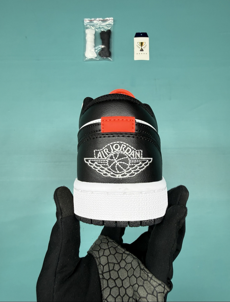Jordan Low Füme