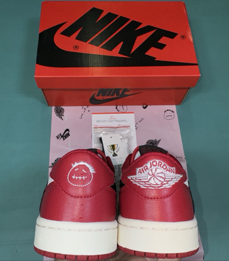Jordan Low Chicago Reverse