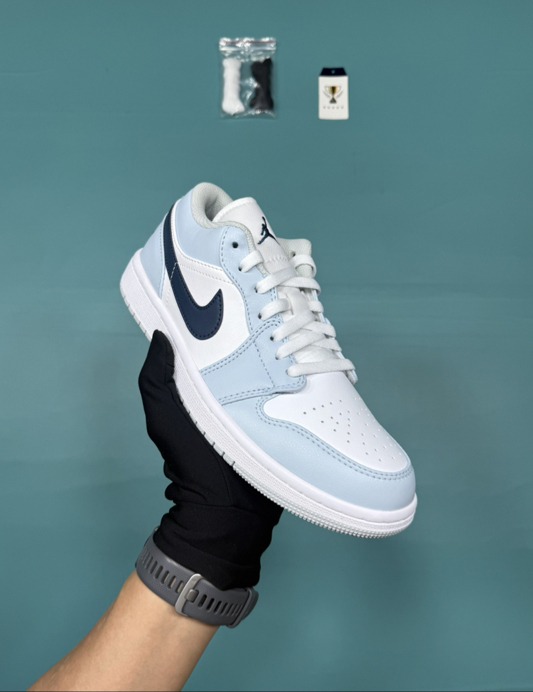 Jordan Low Açık Mavi
