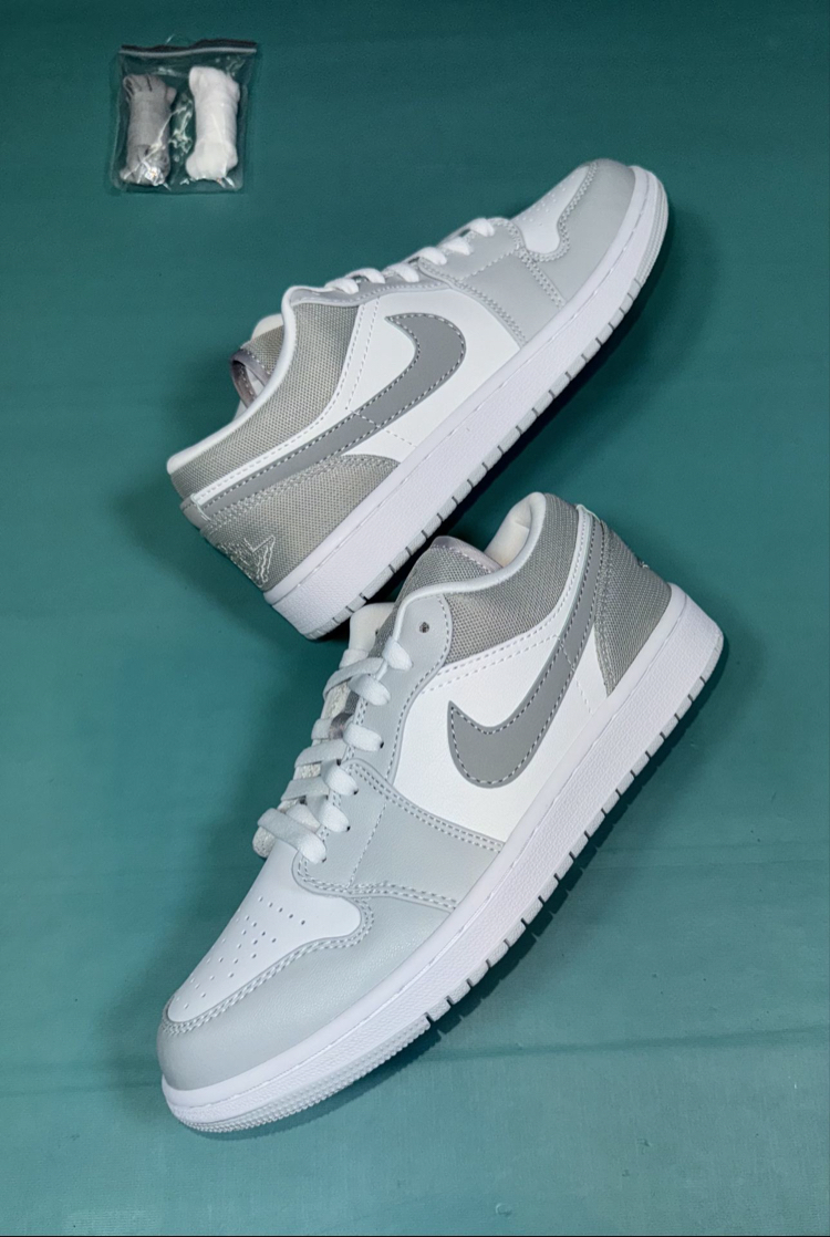 Jordan Low Wolf Grey