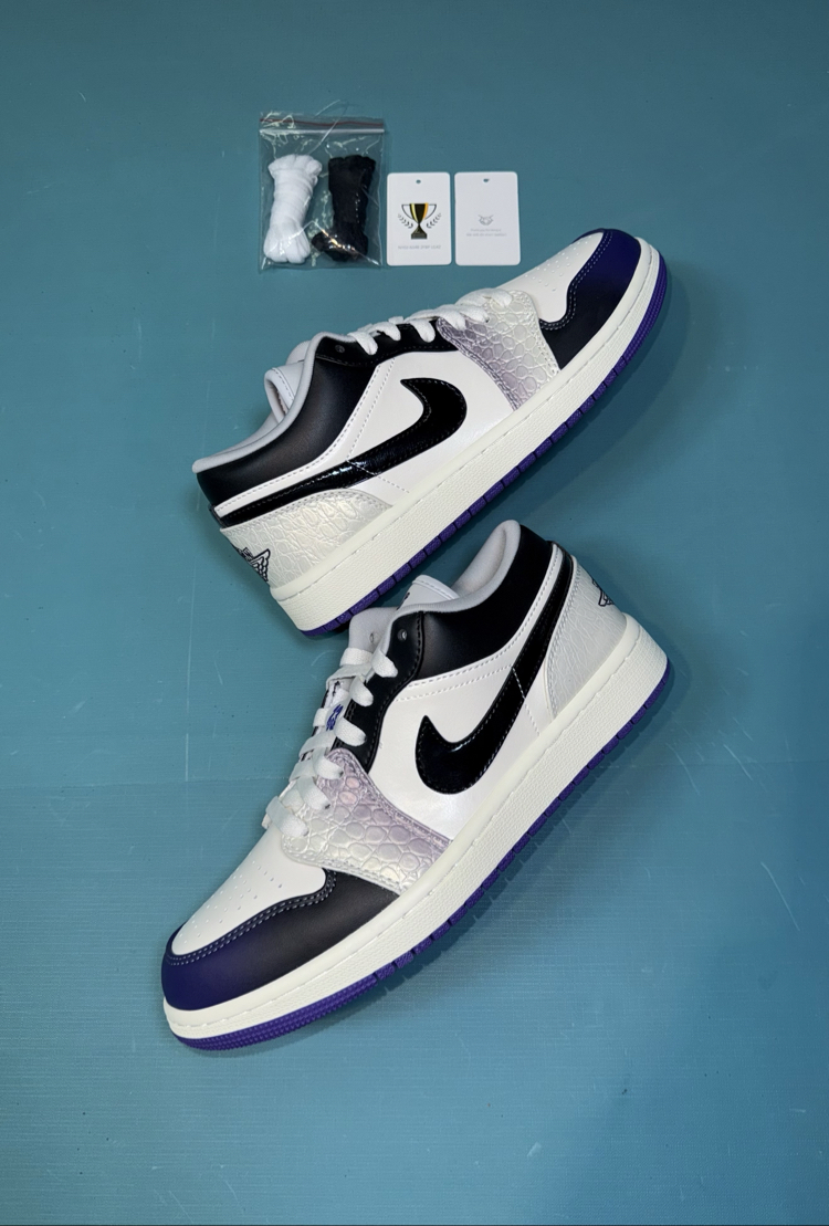 Jordan Low Snake
