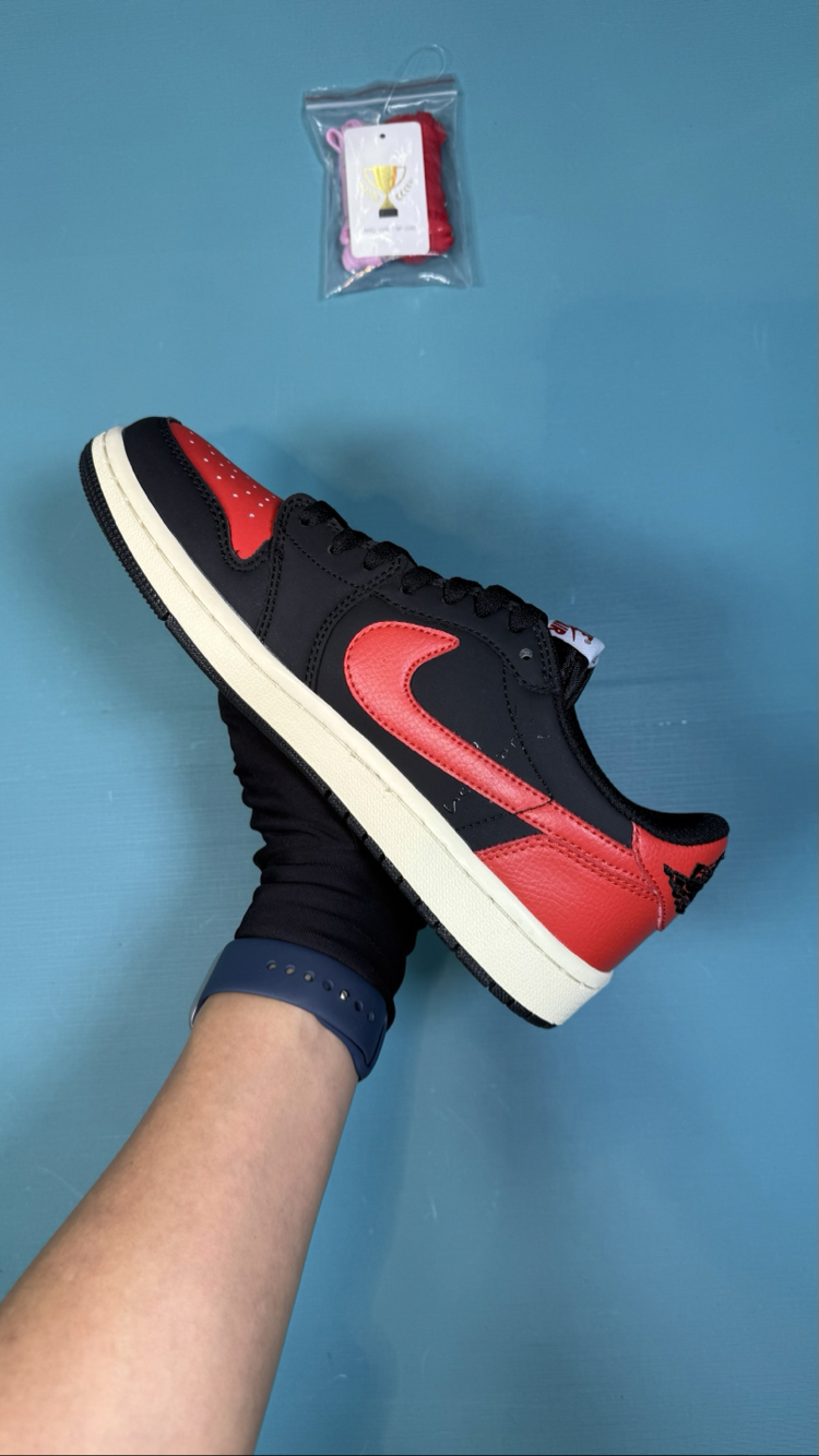 Jordan Low Black Red