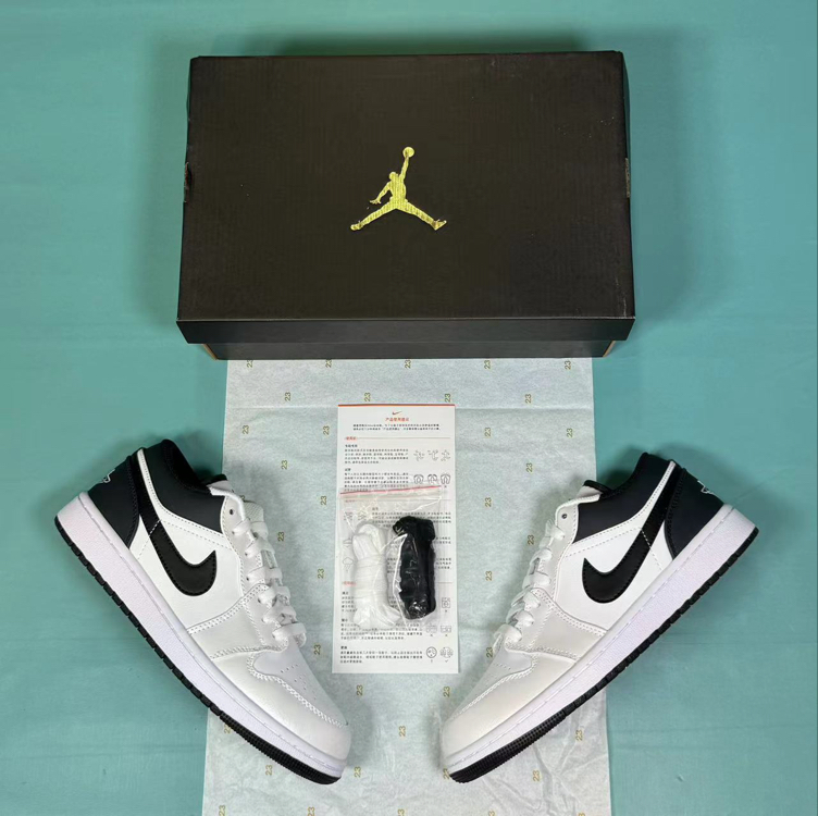 Jordan Low Reverse Panda