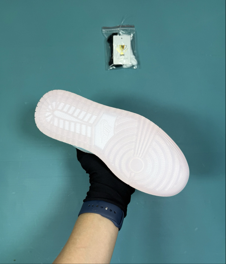 Jordan Low Pastel