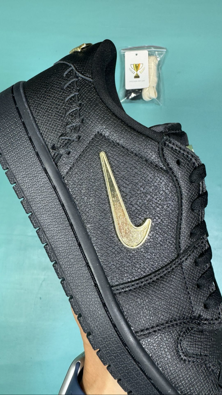 Jordan Low Black Gold