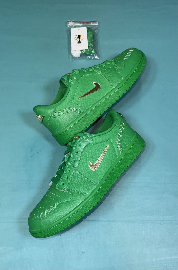 Jordan Low Green Gold