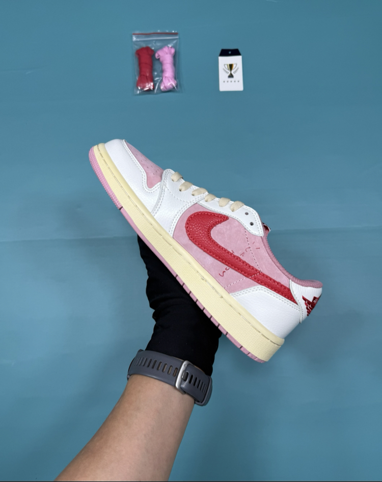 Jordan Low Travis Pembe