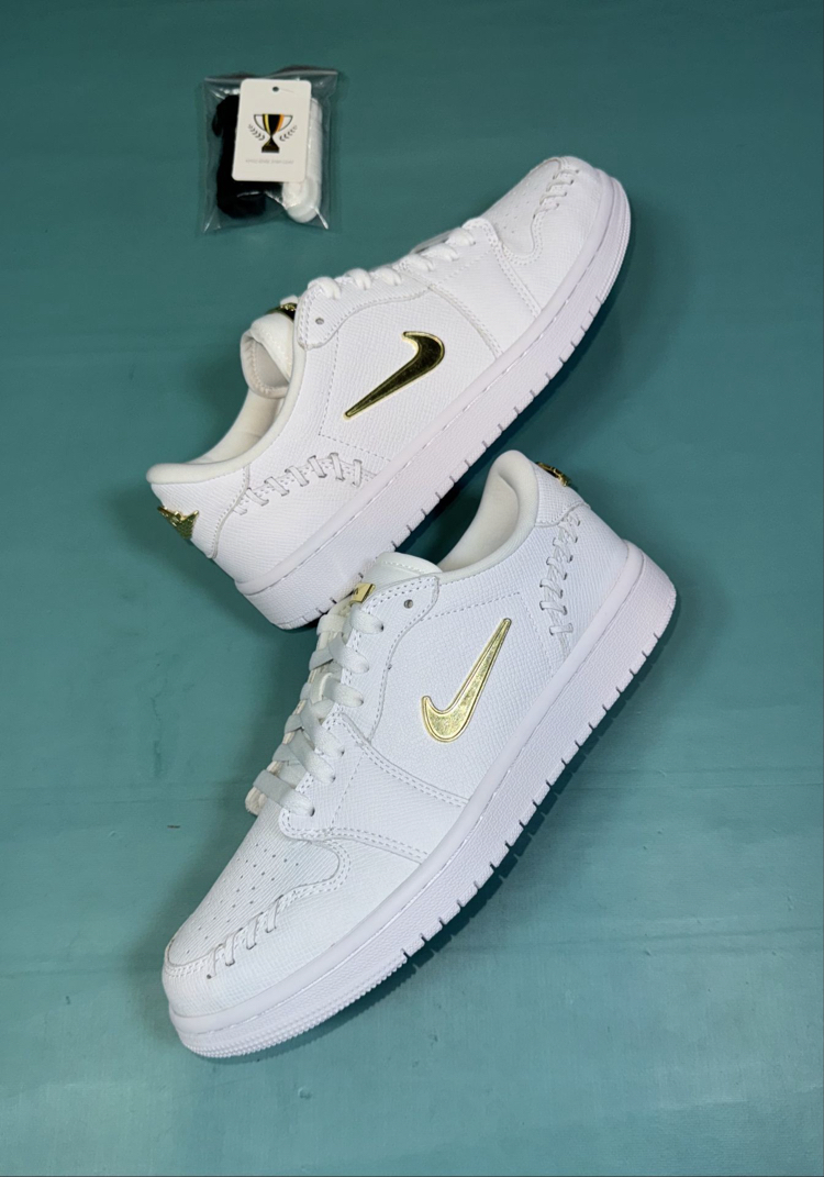 Jordan Low Platinum
