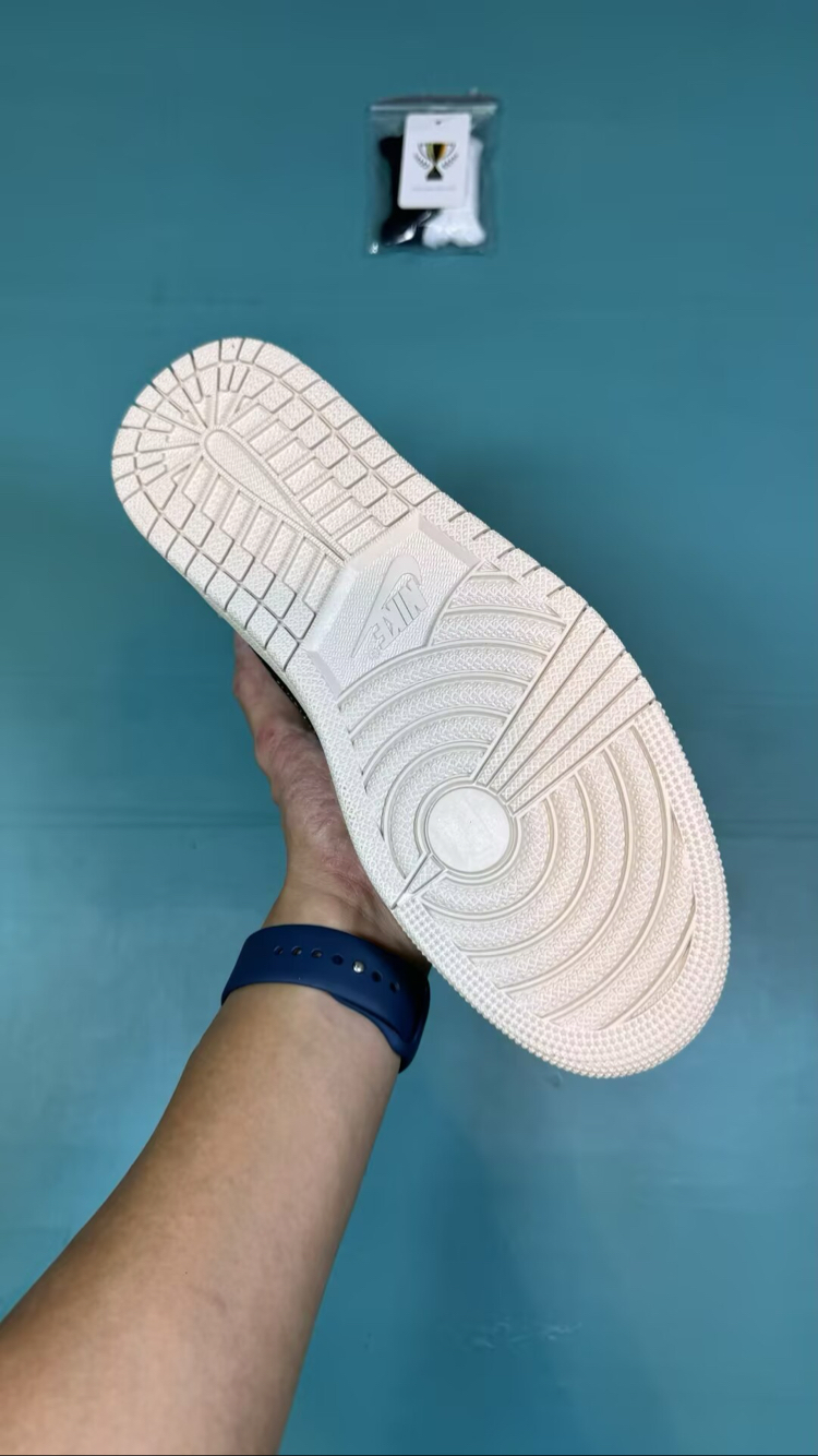 Jordan Low Woven Wheat