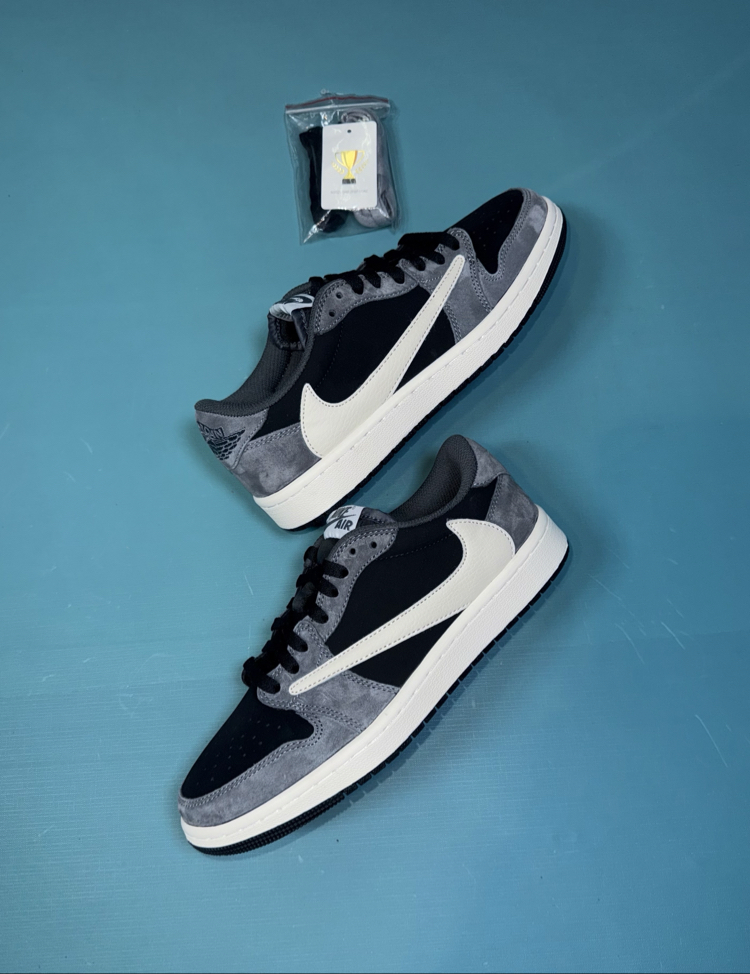 Jordan Low Travis Gri