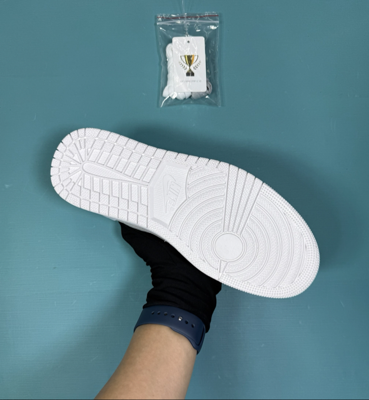 Jordan Low Küçük Dior