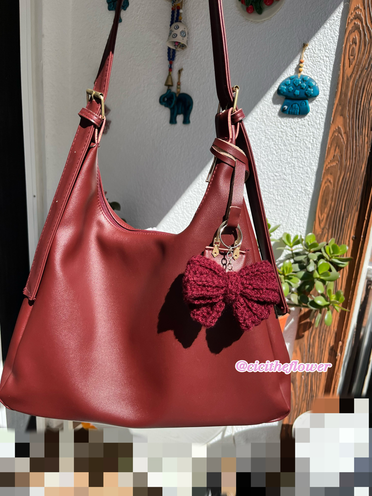 Kurdele Anahtarlık Charm