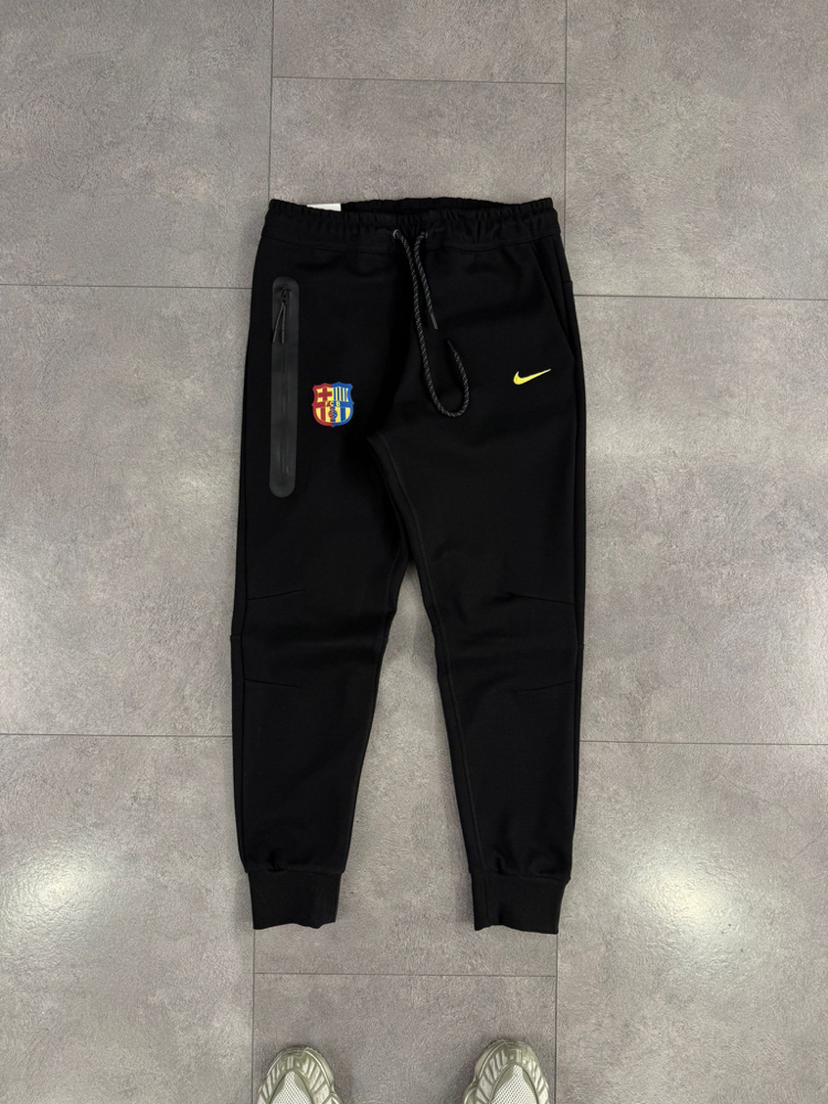 Nıke Barcelona Tech fleece eşofman