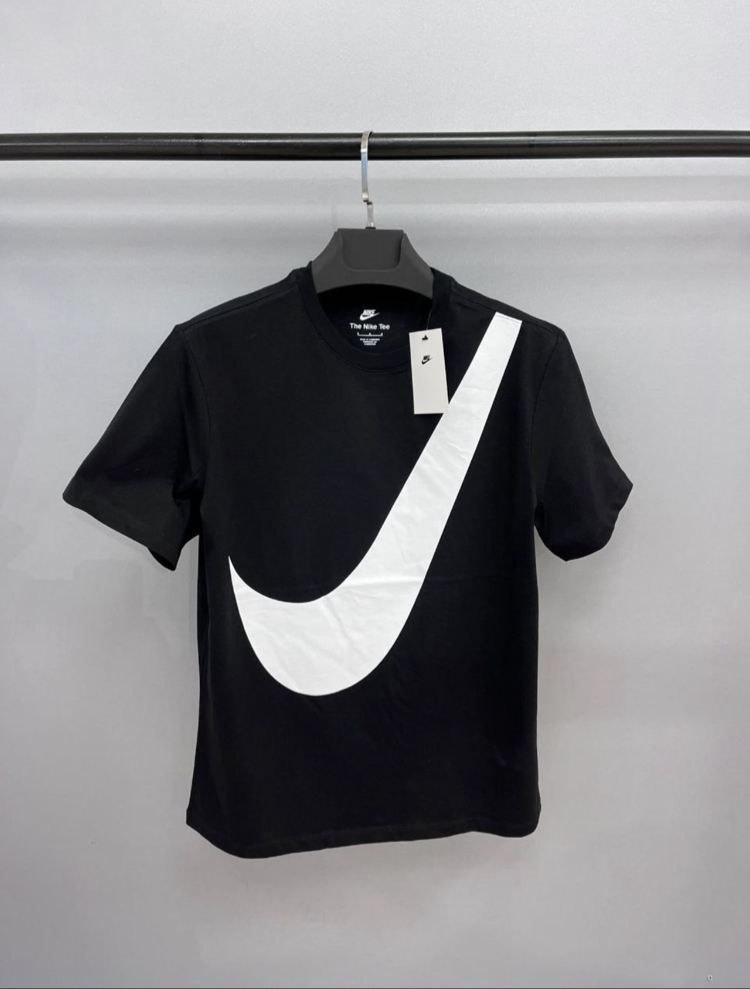Nıke Big logo Tişört siyah