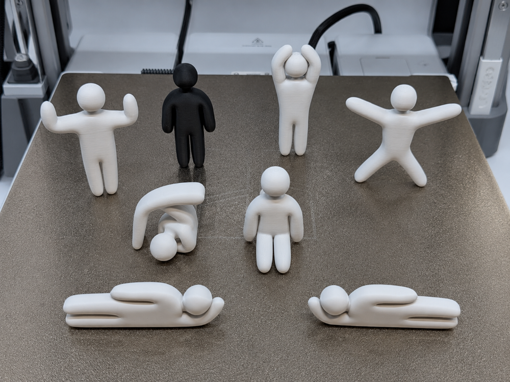 3D Baskı Duygu Pozları Figür Seti – 8 Parça Masaüstü Dekor
