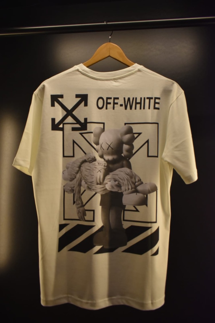 Off White Beyaz Kaws Baskılı T-shirt