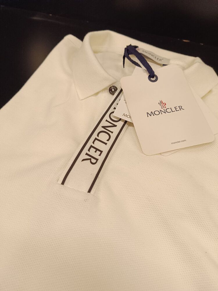 MONCLER (Yaka ve Kol) detaylı beyaz polo yaka t-shirt 