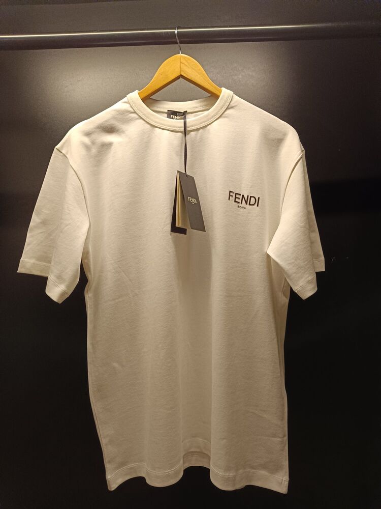 FENDİ beyaz t-shirt 