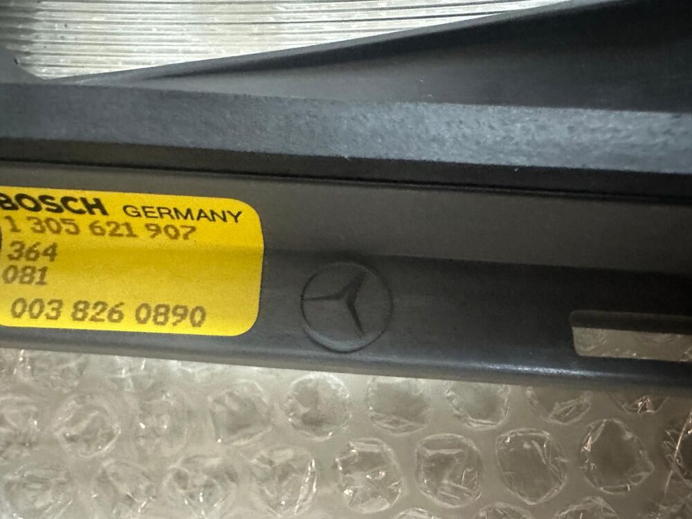 Mercedes W124 1.ci seri yolcu taraf far camı orjinal yıldızlı 