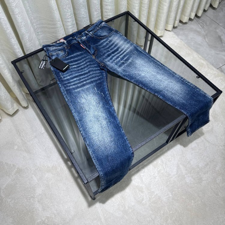 DSQUARED2