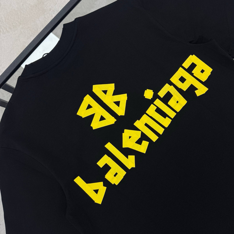 BALENCIAGA