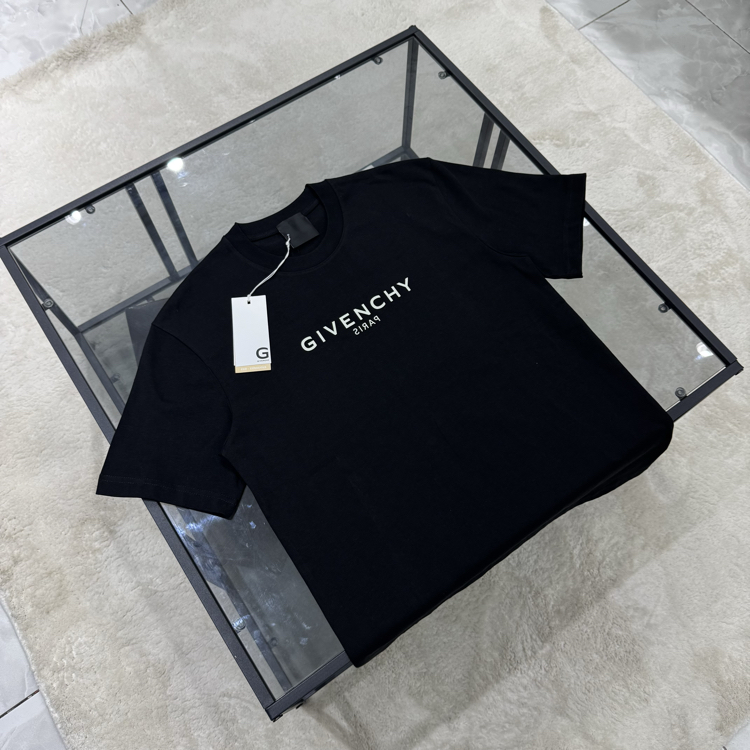 GIVENCHY